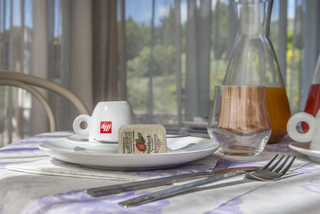 Hotel Il Cavallino Blu فولتيرا المظهر الخارجي الصورة
