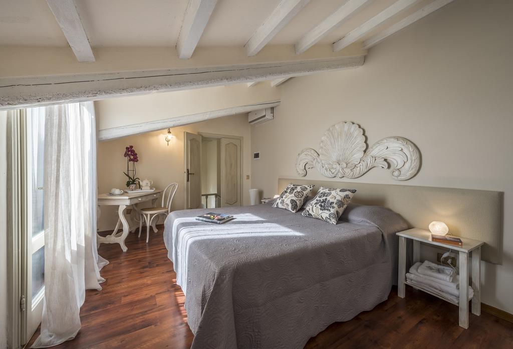 Hotel Il Cavallino Blu فولتيرا المظهر الخارجي الصورة