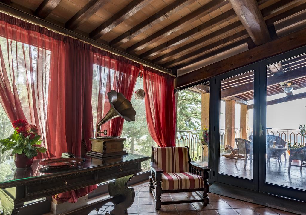 Hotel Il Cavallino Blu فولتيرا المظهر الخارجي الصورة